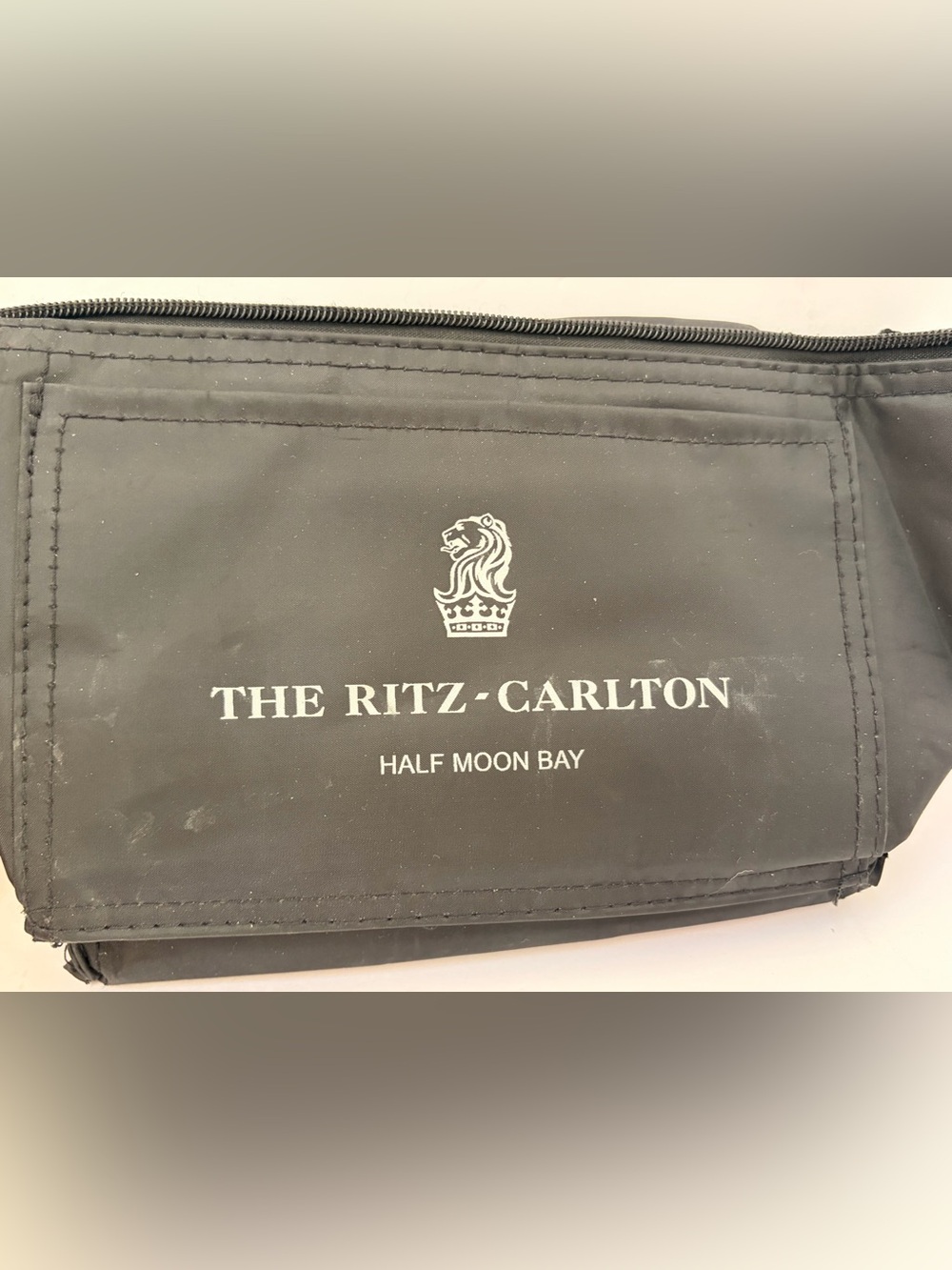 Half Moon Bay Black Lunch box
